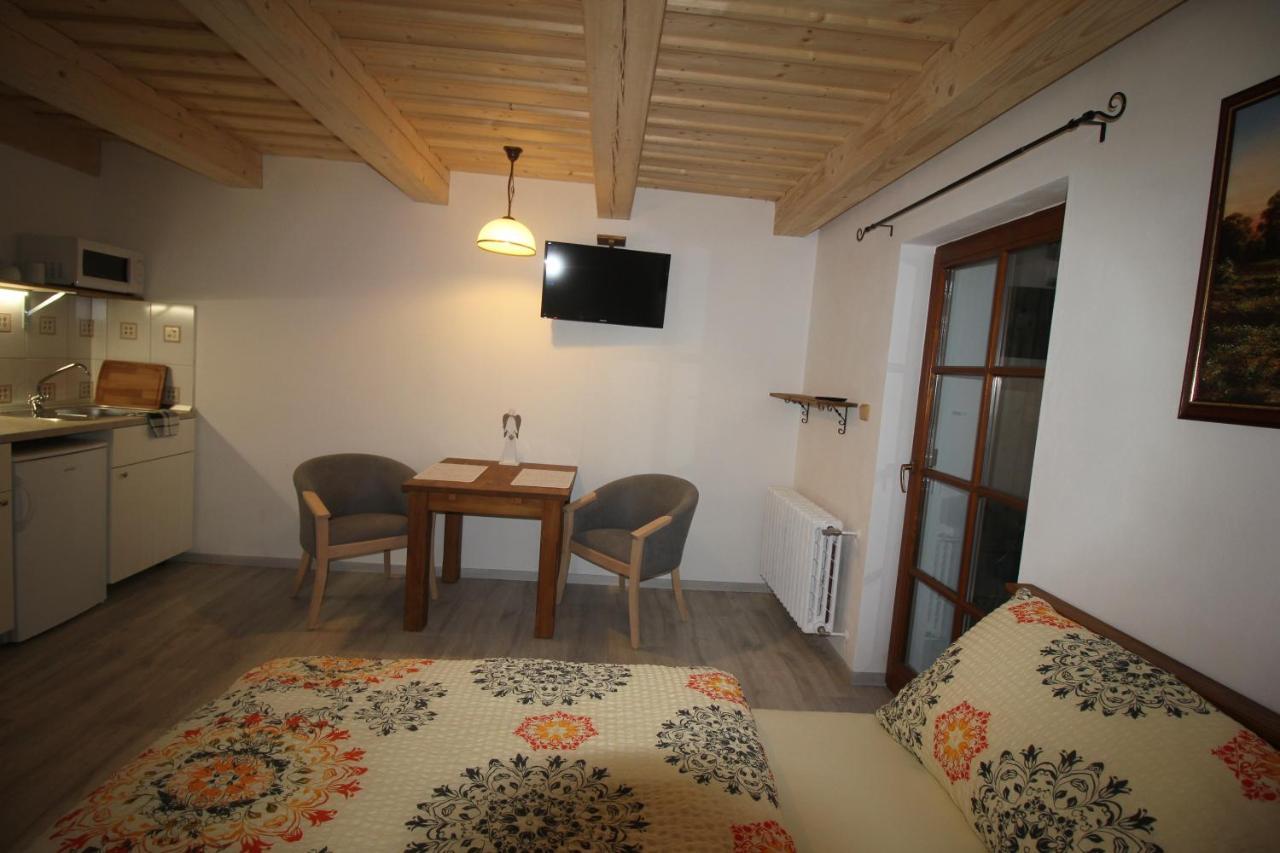 Apartmany U Knajflu Ceske Petrovice Exterior foto